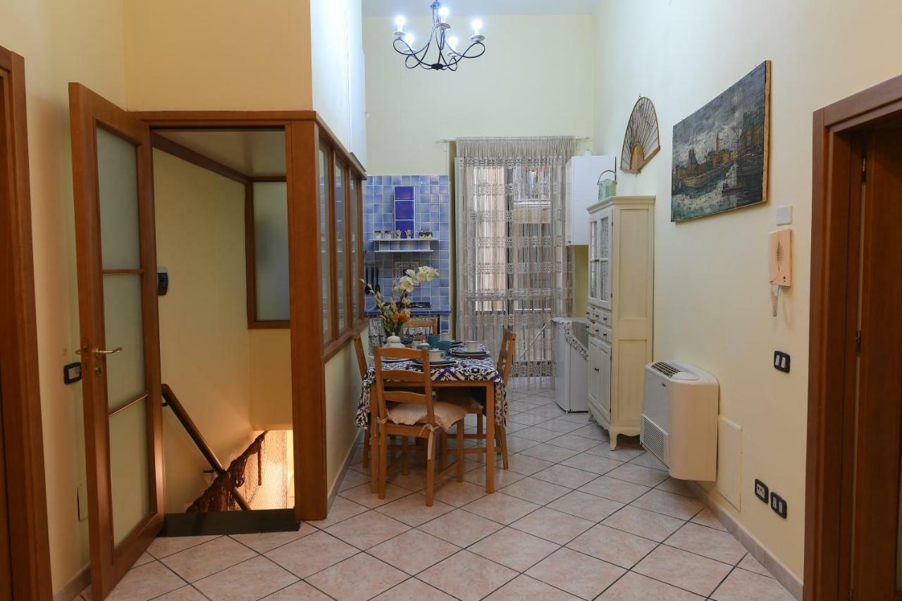 Salerno Centro Apartment Bagian luar foto