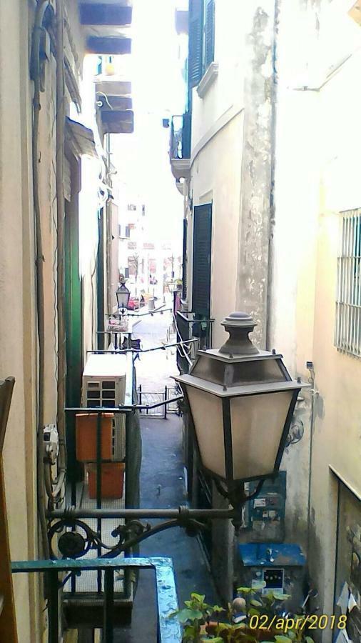 Salerno Centro Apartment Bagian luar foto
