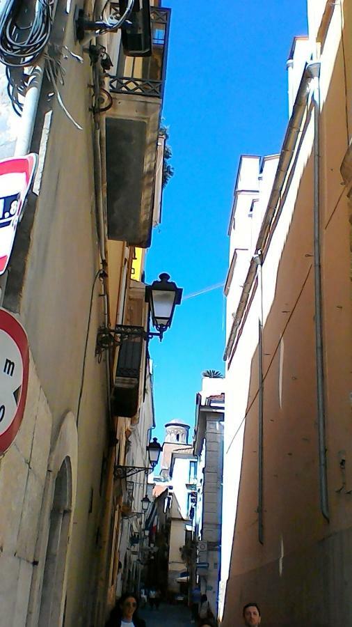 Salerno Centro Apartment Bagian luar foto